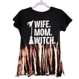 Wife Mom Witch up cycle bleach black tee shirt broom medium